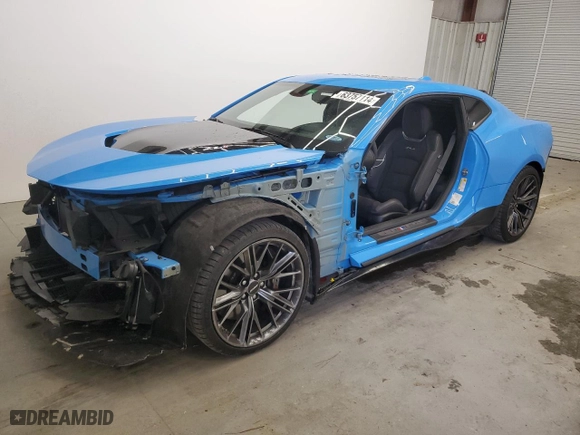 2022 Chevrolet Camaro ZL1 with VIN 1G1FK1R62N0123817, listed as a Copart auction lot 63757114 with 16,720 mi miles and Salvage Title. Bid and sale history available at carsss.com. Image 1.