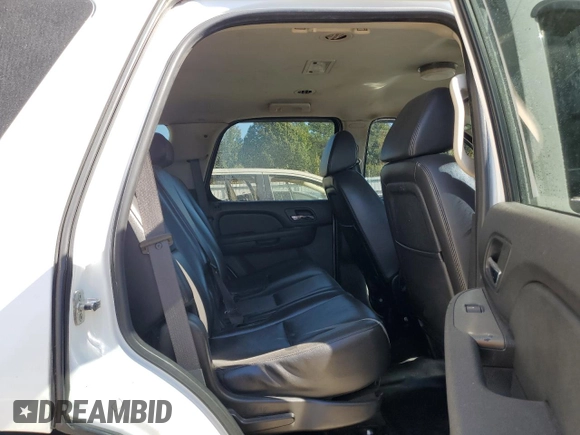 2008 Chevrolet Tahoe Police z VIN 1GNEC03048R278424, wystawiony jako Copart lot #76256084 z przebiegiem 291 465 mil mil oraz Szkody całkowita. Historia ofert i sprzedaży dostępna na DreamBid. Obrazek 11.