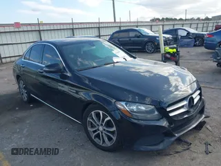2016 Mercedes-Benz C 300 z VIN 55SWF4JB3GU162960, wystawiony jako IAAI lot #41165055 z przebiegiem Nie podano mil oraz . Historia ofert i sprzedaży dostępna na DreamBid. Obrazek 1.