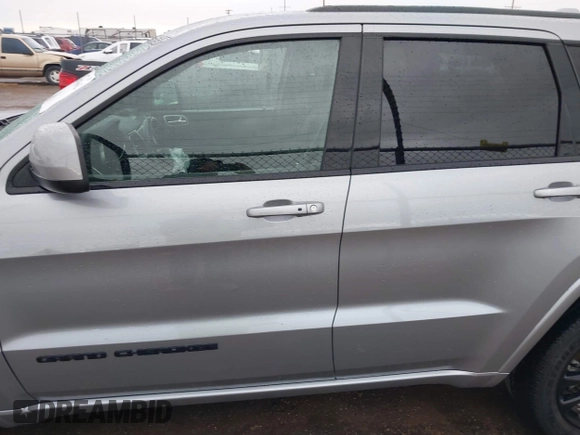 2020 Jeep Grand Cherokee Altitude with VIN 1C4RJEAG2LC392060, listed as a IAAI auction lot 40765662 with 30,505 mi miles and . Bid and sale history available at DreamBid. Image 15.