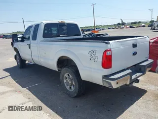 2015 Ford F-250 XLT with VIN 1FT7X2B61FEC27913, listed as a IAAI auction lot 42362011 with 125,784 mi miles and . Bid and sale history available at DreamBid. Image 3.