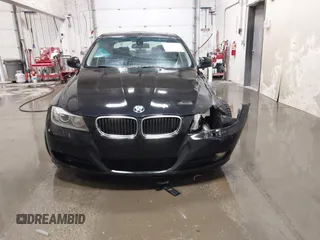 2011 BMW 3 Series 328i xDrive with VIN WBAPK7C5XBA818385, listed as a IAAI auction lot 41655317 with 113,639 mi miles. Bid and sale history available at carsss.com. Image 12.
