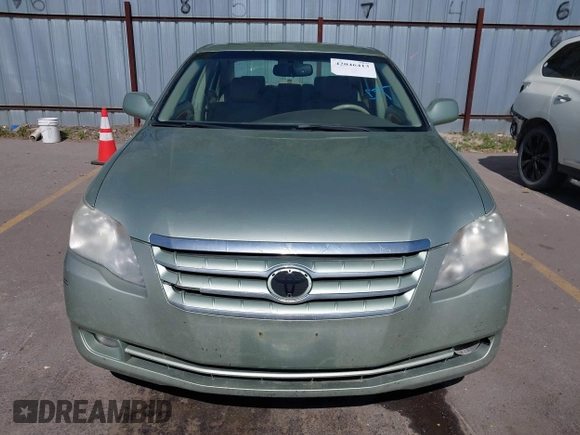 2007 Toyota Avalon XL with VIN 4T1BK36B07U239298, listed as a IAAI auction lot 42046413 with 221,018 mi miles. Bid and sale history available at carsss.com. Image 12.