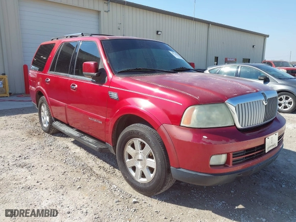 2005 Lincoln Navigator Luxury with VIN 5LMFU27535LJ22068, listed as a IAAI auction lot 41766399 with 237,554 mi miles. Bid and sale history available at carsss.com. Image 6.