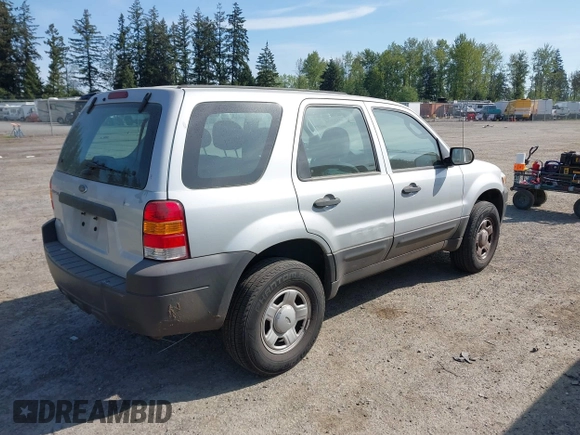 2006 Ford Escape XLS with VIN 1FMYU92Z46KD25072, listed as a IAAI auction lot 42132084 with 52,921 mi miles. Bid and sale history available at carsss.com. Image 4.