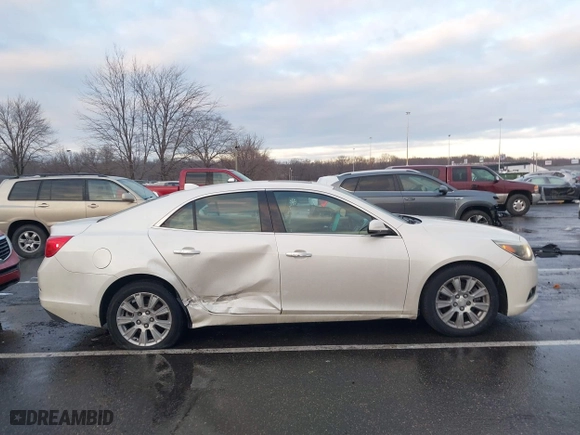 2013 Chevrolet Malibu LTZ with VIN 1G11J5SX7DF208901, listed as a IAAI auction lot 41187677 with 174,734 mi miles. Bid and sale history available at carsss.com. Image 13.