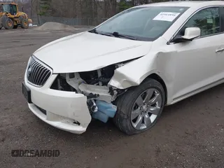 2013 Buick LaCrosse Leather with VIN 1G4GC5E39DF330739, listed as a IAAI auction lot 41914894 with 42,641 mi miles. Bid and sale history available at carsss.com. Image 6.