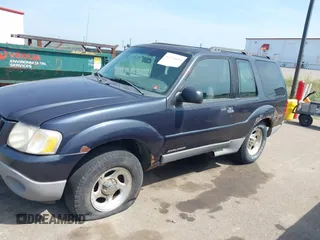 2001 Ford Explorer Sport with VIN 1FMYU70E71UA11689, listed as a IAAI auction lot 42730848 with 252,147 mi miles and . Bid and sale history available at DreamBid. Image 6.