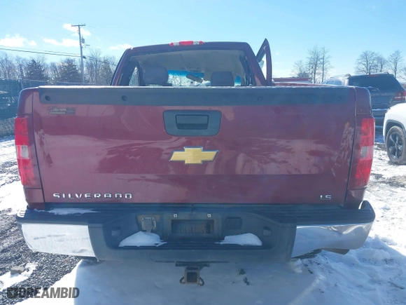 2013 Chevrolet Silverado 1500 Work Truck with VIN 1GCNKPEX2DZ344817, listed as a IAAI auction lot 41581439 with 45,848 mi miles. Bid and sale history available at carsss.com. Image 16.