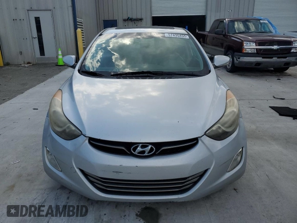 2012 Hyundai Elantra GLS z VIN KMHDH4AE3CU258954, wystawiony jako Copart lot #57435455 z przebiegiem 177 657 mil mil oraz Szkoda całkowita • Salvage title. Historia ofert i sprzedaży dostępna na DreamBid. Obrazek 5.