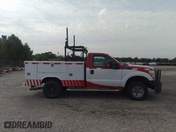 2015 Ford F-250 with VIN 1FDBF2BT9FEC28032, listed as a IAAI auction lot 42014954 with 342,615 mi miles and . Bid and sale history available at DreamBid. Image 13.