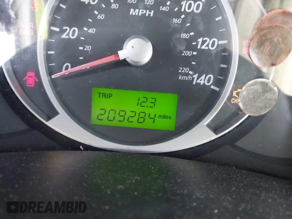 2006 Hyundai Tucson GL with VIN KM8JM72B06U298904, listed as a IAAI auction lot 41370728 with 209,284 mi miles. Bid and sale history available at carsss.com. Image 15.