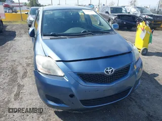 2012 Toyota Yaris with VIN JTDBT4K33C1421899, listed as a IAAI auction lot 41840089 with 1 mi miles. Bid and sale history available at carsss.com. Image 6.
