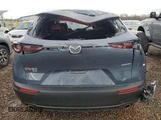 2022 Mazda CX-30 S Preferred with VIN 3MVDMBCLXNM428913, listed as a Copart auction lot 50717155 with 18,622 mi miles and Salvage Title. Bid and sale history available at DreamBid. Image 6.