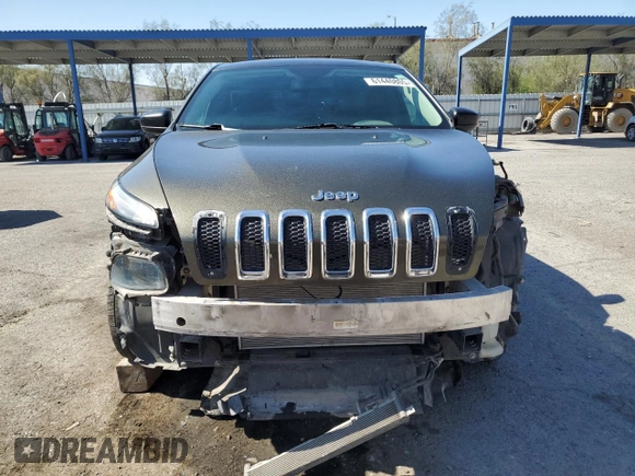 2015 Jeep Cherokee Sport z VIN 1C4PJLAB5FW573186, wystawiony jako Copart lot #61440805 z przebiegiem 144 333 mil mil oraz Szkoda całkowita • Salvage title. Historia ofert i sprzedaży dostępna na DreamBid. Obrazek 5.