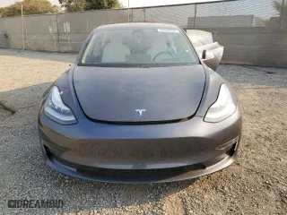 2019 Tesla Model 3 Long Range with VIN 5YJ3E1EB0KF238370, listed as a Copart auction lot 42452465 with 60,857 mi miles and Salvage Title. Bid and sale history available at carsss.com. Image 5.