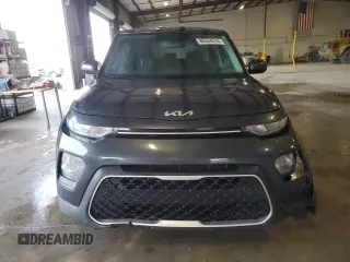 2022 Kia Soul LX with VIN KNDJ23AU1N7821317, listed as a Copart auction lot 86534314 with 57,611 mi miles and Salvage Title. Bid and sale history available at carsss.com. Image 5.