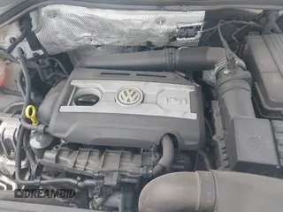2016 Volkswagen Tiguan S z VIN WVGAV7AX8GK000056, wystawiony jako IAAI lot #42154952 z przebiegiem 100 119 mil mil oraz . Historia ofert i sprzedaży dostępna na DreamBid. Obrazek 10.