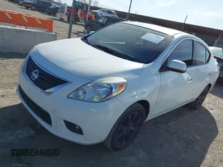 2014 Nissan Versa SV with VIN 3N1CN7APXEL845910, listed as a IAAI auction lot 41845481 with 100,005 mi miles. Bid and sale history available at carsss.com. Image 2.