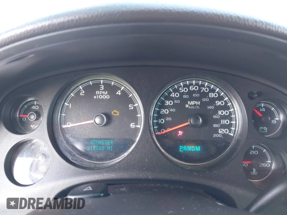 2008 GMC Yukon Denali с VIN 1GKFK63888J118915, выставлен на аукционе IAAI как лот 42262018 с пробегом 218 082 миль миль и . История ставок и продаж доступна на DreamBid. Изображение 7.