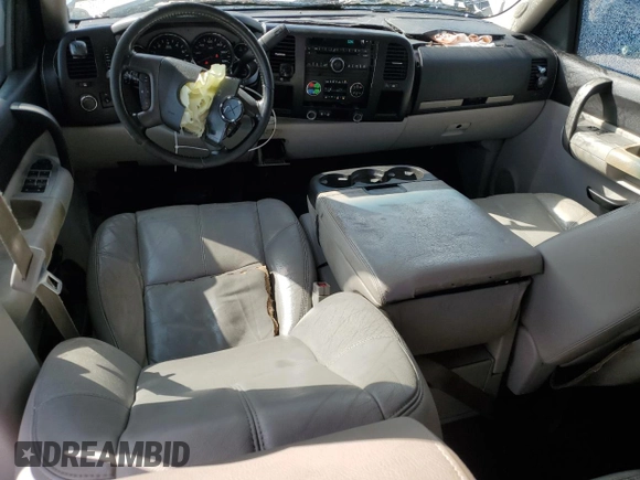 2007 Chevrolet Silverado 1500 LT w/1LT with VIN 3GCEC13J87G501215, listed as a Copart auction lot 45108135 with 216,522 mi miles and Salvage Title. Bid and sale history available at carsss.com. Image 8.