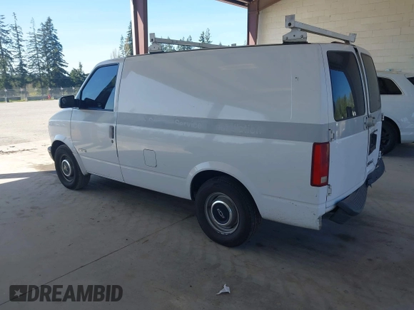 1997 Chevrolet Astro Cargo Van with VIN 1GCDM19W3VB162090, listed as a IAAI auction lot 42019388 with 238,724 mi miles. Bid and sale history available at carsss.com. Image 3.