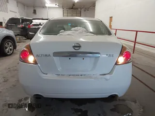 2012 Nissan Altima S z VIN 1N4AL2AP7CC136833, wystawiony jako IAAI lot #41566783 z przebiegiem 160 957 mil mil oraz . Historia ofert i sprzedaży dostępna na DreamBid. Obrazek 17.