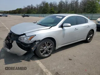2014 Nissan Maxima SV z VIN 1N4AA5AP7EC478132, wystawiony jako Copart lot #59369565 z przebiegiem 130 569 mil mil oraz Szkoda całkowita • Salvage title. Historia ofert i sprzedaży dostępna na DreamBid. Obrazek 1.