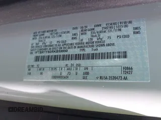 2024 Ford Transit Cargo с VIN 1FTBR1Y80RKB59990, выставлен на аукционе IAAI как лот 42241182 с пробегом 13 385 миль миль и . История ставок и продаж доступна на DreamBid. Изображение 9.
