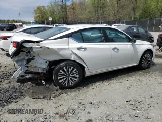 2025 Nissan Altima SV with VIN 1N4BL4DW1SN320770, listed as a Copart auction lot 53951215 with 10,813 mi miles and Salvage Title. Bid and sale history available at DreamBid. Image 3.
