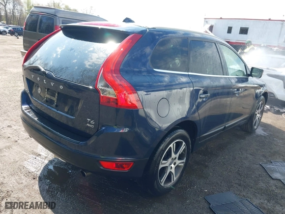 2013 Volvo XC60 T6 with VIN YV4902DZ9D2441547, listed as a IAAI auction lot 42028493 with 106,212 mi miles. Bid and sale history available at carsss.com. Image 4.