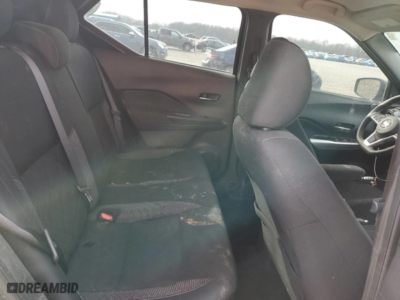 2020 Nissan Kicks SV with VIN 3N1CP5CV1LL527374, listed as a Copart auction lot 43770285 with 107,443 mi miles and Salvage Title. Bid and sale history available at carsss.com. Image 11.