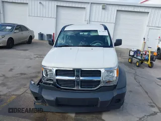 2008 Dodge Nitro SXT z VIN 1D8GT28K98W113494, wystawiony jako IAAI lot #41728030 z przebiegiem 31 397 mil mil oraz . Historia ofert i sprzedaży dostępna na DreamBid. Obrazek 12.