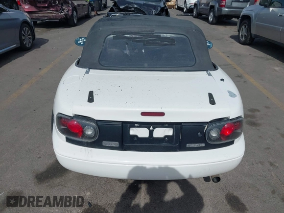 1992 Mazda MX-5 Miata with VIN JM1NA3513N0308521, listed as a IAAI auction lot 42225665 with 235,947 mi miles and . Bid and sale history available at DreamBid. Image 16.
