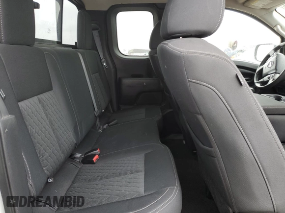2017 Nissan Titan S z VIN 1N6AA1CJ3HN571103, wystawiony jako Copart lot #44697865 z przebiegiem 135 524 mil mil oraz Szkoda całkowita • Salvage title. Historia ofert i sprzedaży dostępna na DreamBid. Obrazek 10.