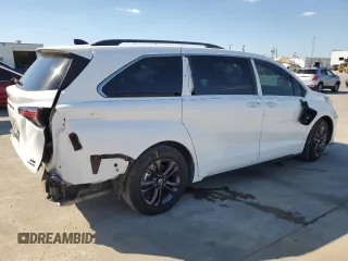 2024 Toyota Sienna LE with VIN 5TDCSKFC3RS120969, listed as a Copart auction lot 72953254 with 17,172 mi miles and Salvage Title. Bid and sale history available at carsss.com. Image 3.