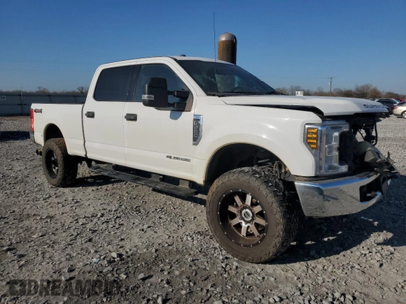 2019 Ford F-250 XL with VIN 1FT7W2BT7KEC40619, listed as a Copart auction lot 48854175 with 134,401 mi miles and Salvage title. Bid and sale history available at DreamBid. Image 4.