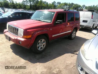 2006 Jeep Commander Limited z VIN 1J8HG58206C245740, wystawiony jako IAAI lot #42565145 z przebiegiem 90 414 mil mil oraz . Historia ofert i sprzedaży dostępna na DreamBid. Obrazek 2.