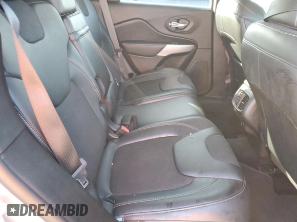 2018 Jeep Cherokee Latitude Plus with VIN 1C4PJLLBXJD538662, listed as a Copart auction lot 55590635 with 83,546 mi miles and Salvage title. Bid and sale history available at DreamBid. Image 10.