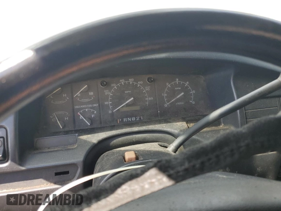 1996 Ford F-150 z VIN 1FTEX14H3TKA50259, wystawiony jako Copart lot #61027725 z przebiegiem Nie podano mil oraz Czysty tytuł • Clean title. Historia ofert i sprzedaży dostępna na DreamBid. Obrazek 9.