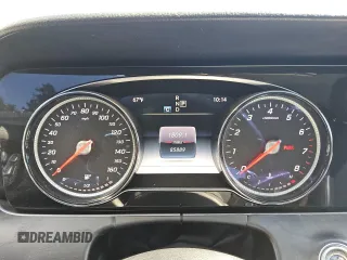 2018 Mercedes-Benz E 400 with VIN WDD1J6GB3JF015611, listed as a Copart auction lot 57523915 with 85,889 mi miles and Clean title. Bid and sale history available at DreamBid. Image 9.