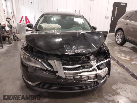 2015 Chrysler 200 Limited with VIN 1C3CCCAB1FN612164, listed as a IAAI auction lot 41641912 with 166,116 mi miles. Bid and sale history available at carsss.com. Image 12.