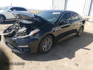 2020 Kia Optima LX z VIN 5XXGT4L32LG432322, wystawiony jako Copart lot #52743595 z przebiegiem 63 218 mil mil oraz Szkody całkowita. Historia ofert i sprzedaży dostępna na DreamBid. Obrazek 1.
