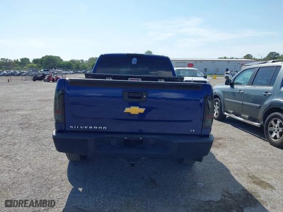 2013 Chevrolet Silverado 1500 LT with VIN 1GCRCSE05DZ104746, listed as a IAAI auction lot 41937647 with 193,426 mi miles. Bid and sale history available at carsss.com. Image 16.