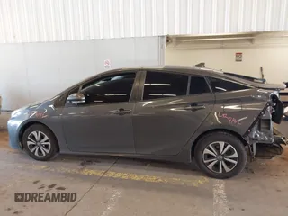 2016 Toyota Prius Two with VIN JTDKBRFU1G3512022, listed as a IAAI auction lot 41895173 with 105,844 mi miles. Bid and sale history available at carsss.com. Image 15.