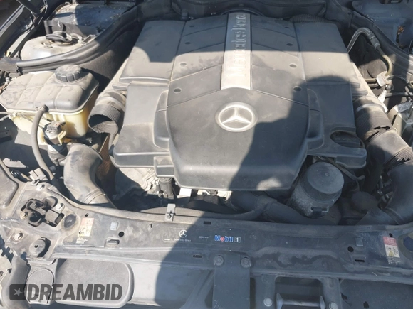 2004 Mercedes-Benz CLK 500 z VIN WDBTK75G04T005286, wystawiony jako IAAI lot #41523783 z przebiegiem 129 180 mil mil oraz . Historia ofert i sprzedaży dostępna na DreamBid. Obrazek 10.
