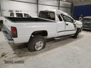 2000 Dodge Ram 2500 with VIN 3B7KF2369YG152255, listed as a Copart auction lot 87846105 with 0 mi miles and Salvage Title. Bid and sale history available at carsss.com. Image 3.