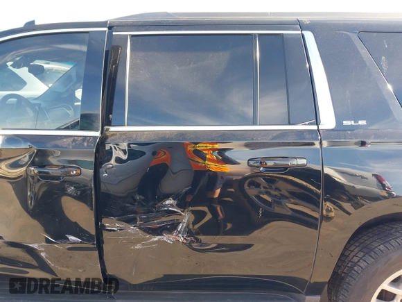 2016 GMC Yukon XL SLE with VIN 1GKS1FKC9GR442107, listed as a IAAI auction lot 41309092 with 130,117 mi miles. Bid and sale history available at carsss.com. Image 15.