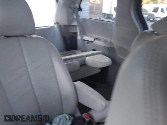 2012 Toyota Sienna XLE with VIN 5TDDK3DC6CS040442, listed as a IAAI auction lot 40899461 with 174,738 mi miles and . Bid and sale history available at DreamBid. Image 8.
