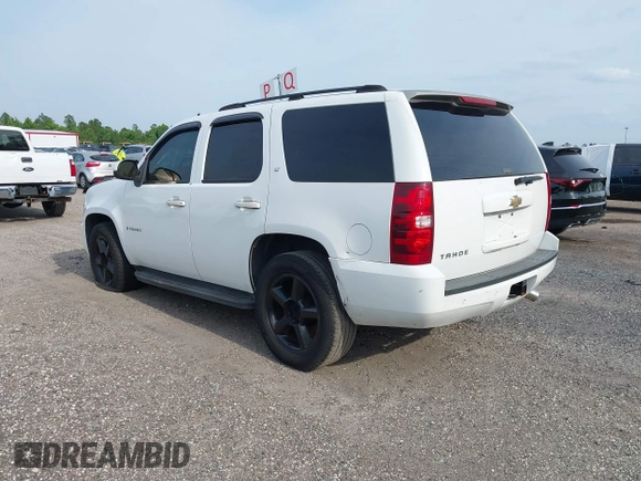 2007 Chevrolet Tahoe LS with VIN 1GNFC13J97R109226, listed as a IAAI auction lot 42304983 with 348,630 mi miles and . Bid and sale history available at DreamBid. Image 3.